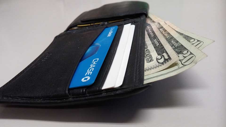 rfid-wallet-shield-page-3-helping-you-to-keep-your-cards-safe-and